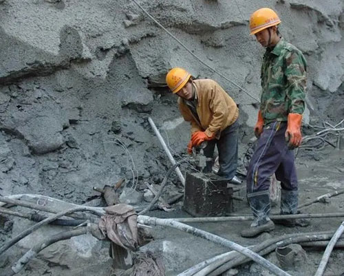 金平地基下沉注浆